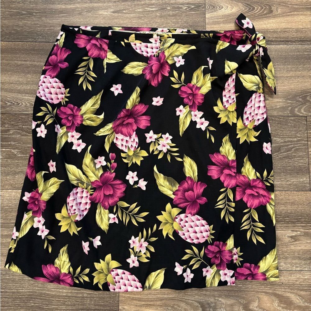 Tommy Bahama Silk Wrap Around Skirt Hibiscus Print Size 16